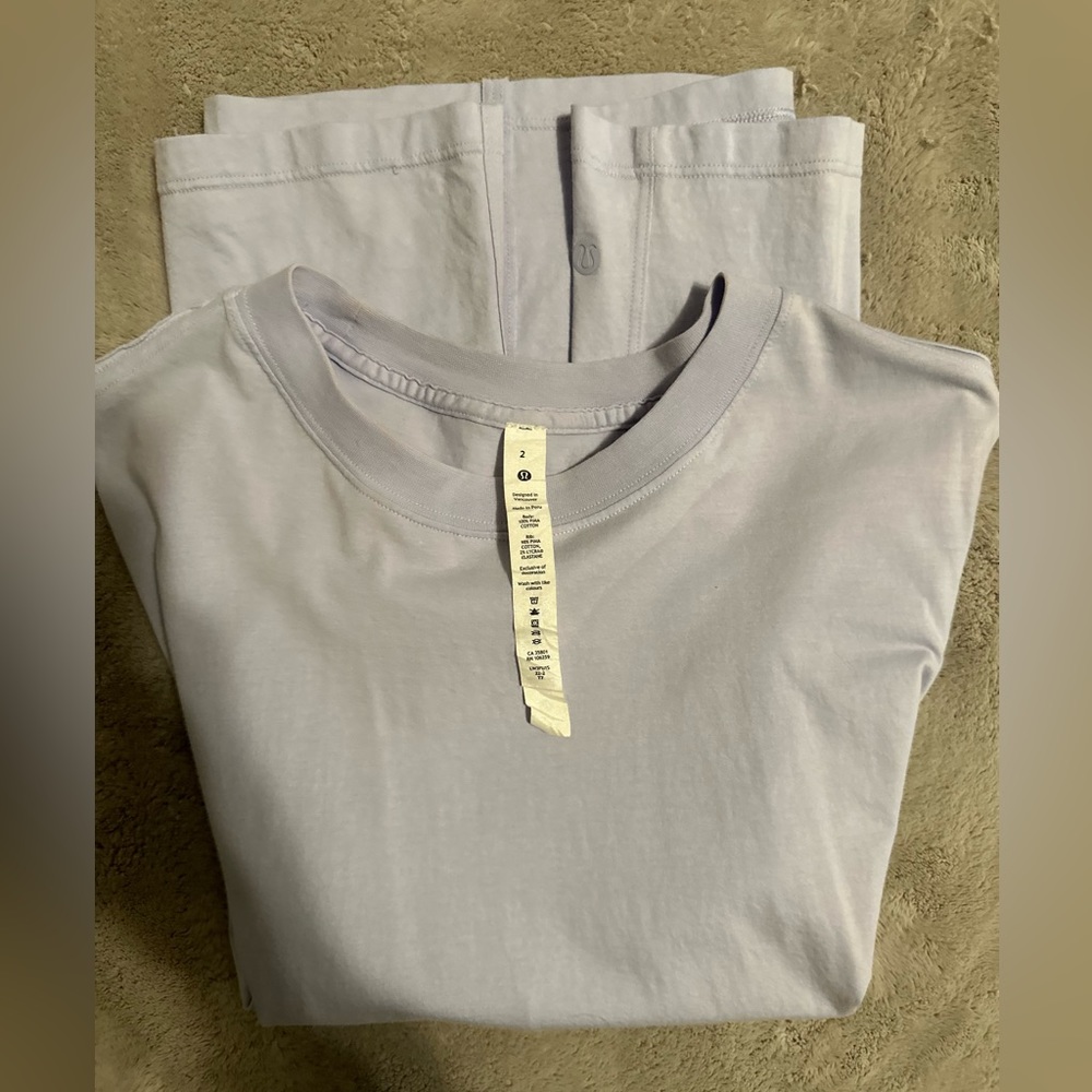 Lululemon T-Shirt